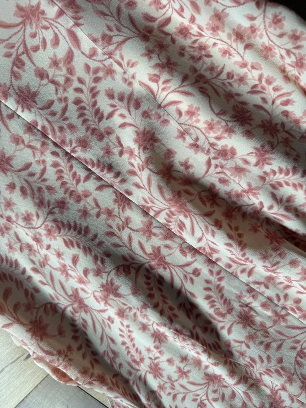 Reformation Maven Dress in Corinne Size 8 - Picture 3 of 4